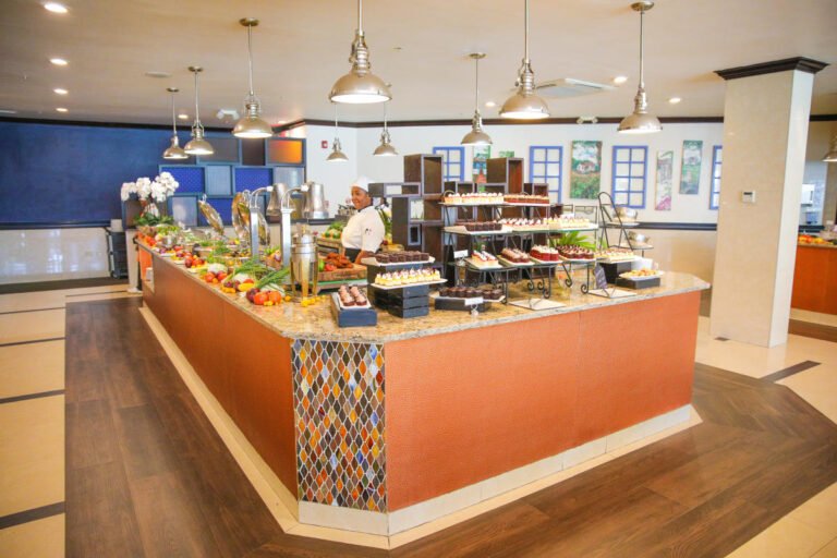blue window restaurant buffet 74848cd3 bd1f b37f 403d09711cbbb473 74848bd2e66c090 748534e4 fa4c 8fa3 13ed1ff83be38833